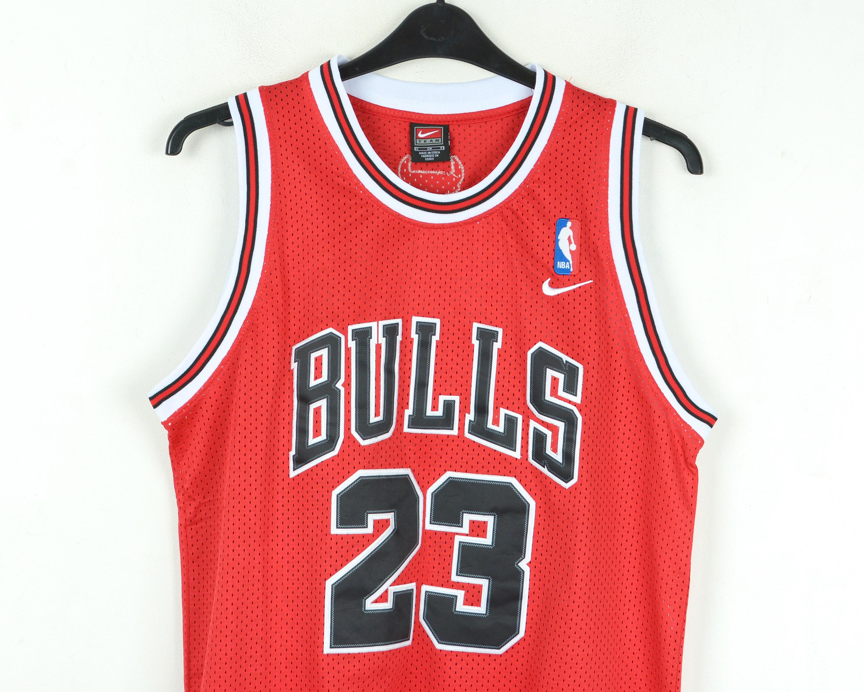 NIKE Chicago Bulls Michael Jordan #23 Vintage Size Adult S