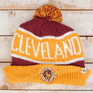 Cleveland CAVALIERS Adult Winter Bobble Beanie NBA, &#39;47 Hat Cap retro, Pom-Pom Acrylic Cavs vintage Hardwood Classics Basketball one size 5v