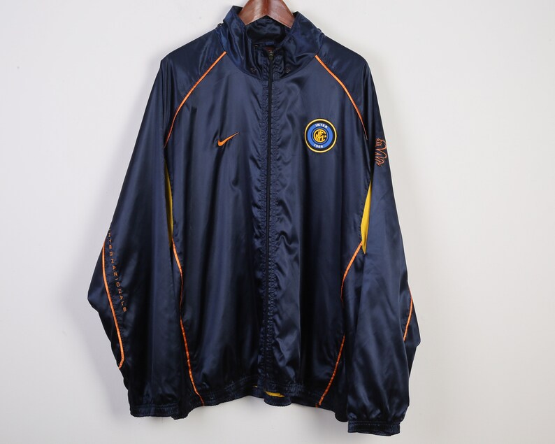 nike tracksuit waterproof