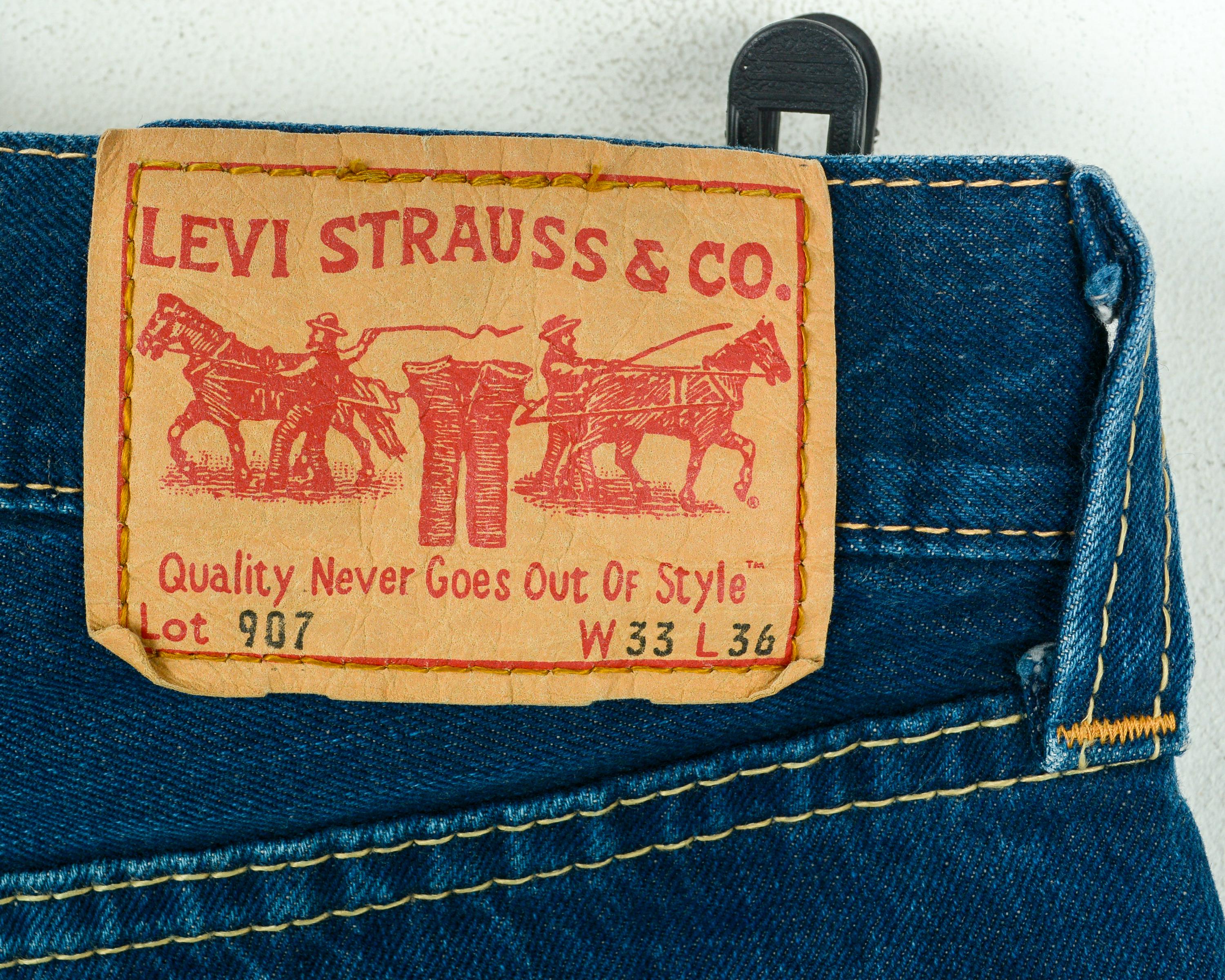 Vintage Levis Strauss 907 Men's W33 L30 Regular Fit Tapered