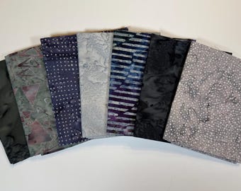 ONLY ONE! Gray Batiks Fat Quarter Bundle (7)