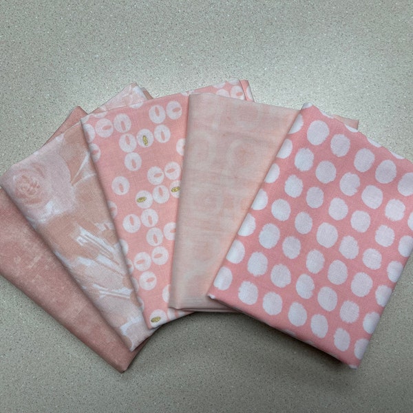 SOFT TONES-Blush Pink Fat Quarter Bundle (5)