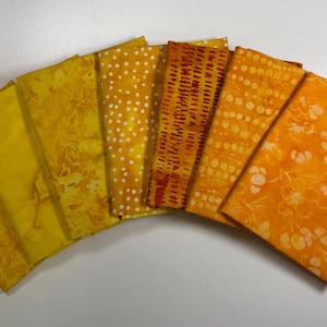 Sunshine Yellow Batik Fat Quarter Bundle (7)