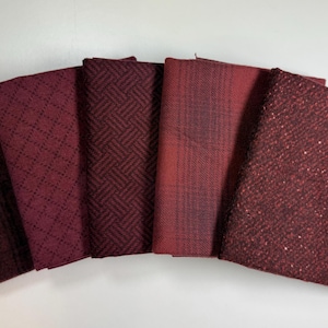 Burgundy Flannels Fat Quarter Bundle (5)
