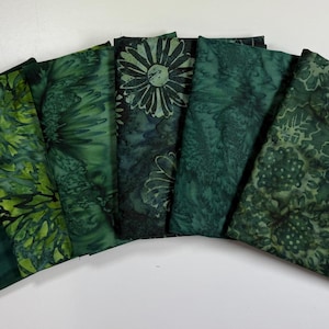 STUNNING! Pine Green Batik Fat Quarter Bundle (6)