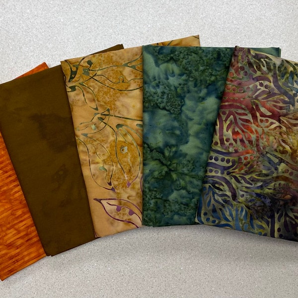 POPULAR! Autumn Leaves Batik Fat Quarter Bundle (5)