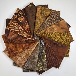 POPULAR! Beautiful Brown Batiks Fat Quarter Bundle (14)