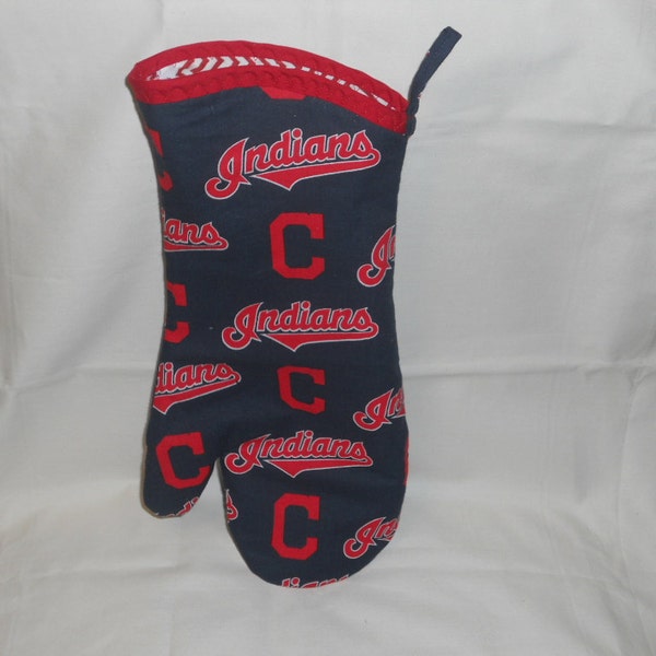 Cleveland Indians BBQ Mitt with Quilted Thermo Lining and Assorted Trim Colors