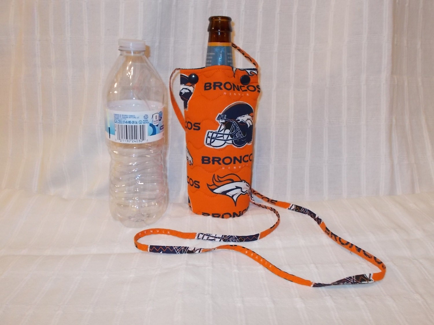 Indianapolis Colts 1/2 Liter Water Soda Bottle Koozie Holder with Clip  Football