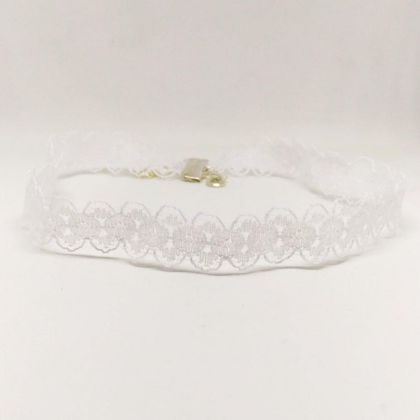 Handmade White Flower Lace Choker Necklaces, White Flower Chokers, White Necklaces, Adjustable Chokers, Retro Flower Chokers, Gift for her
