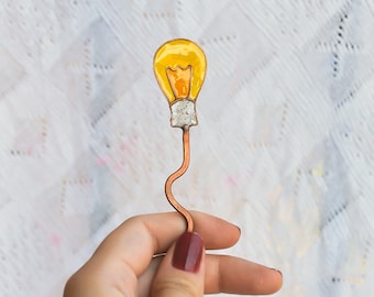 Lamp hairstick, Geek, Lamp, Geek hairstick, Geek jewelry, Science jewelry, Science hair accessories, Yellow hairstick, Physics hairstick.