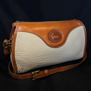 Bolso bandolera vintage Dooney & Bourke con cremallera en la parte superior - Hueso/Bronceado británico