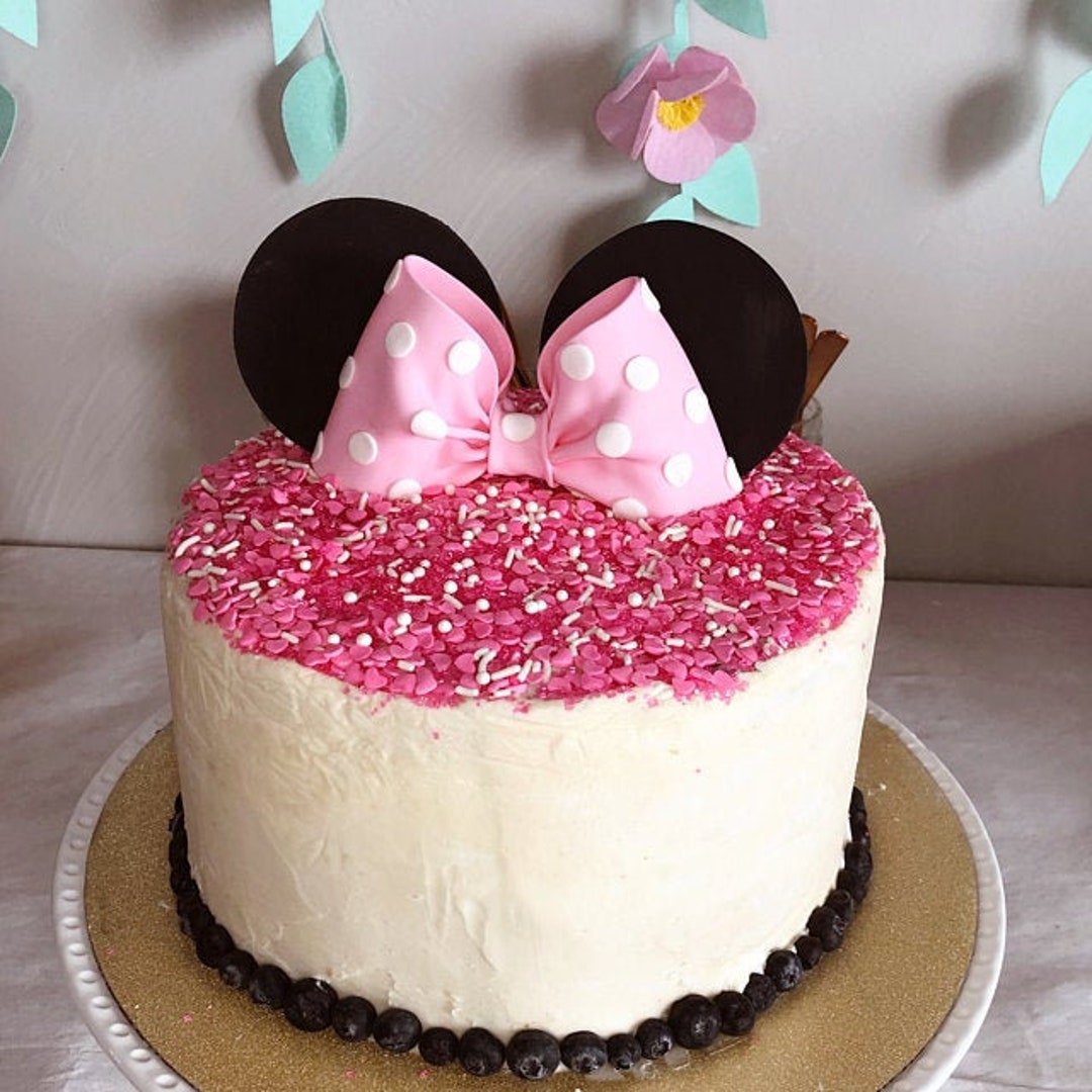Disney Baby Minnie Mouse Pink Bow Edible Cake Topper Image ABPID04003