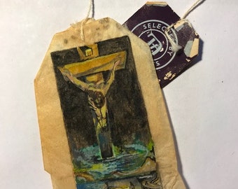 The Crucifixion - a miniature "master" on a tea bag