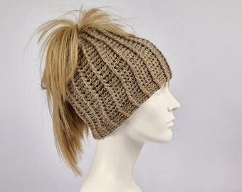 CABLE HOLE BEANIE