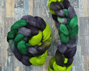 19.5 Micron Hand-Dyed Merino Roving - 4oz. Braid, terrafibres wool