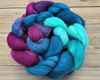 19.5 Micron Hand-Dyed Merino Roving - 4oz. Braid.