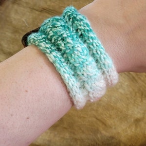 Terran Twist A knit bracelet cuff pattern by terrafibres image 4