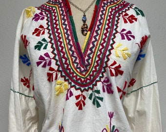 Chamula Embroidered Blouse Mexican Hand made Boho Hippie Huipil Multicolor Native Size L Womens Vintage