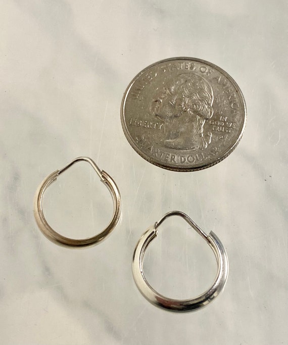 Vtg Sterling Silver Hoop Earrings 15mm Pierced Ro… - image 9