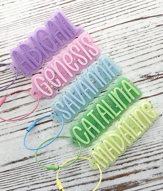 Personalized Acrylic Name Keychain: Custom Backpack Tag