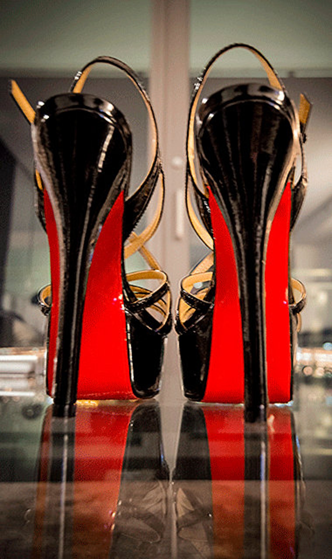 red bottom shoes official website