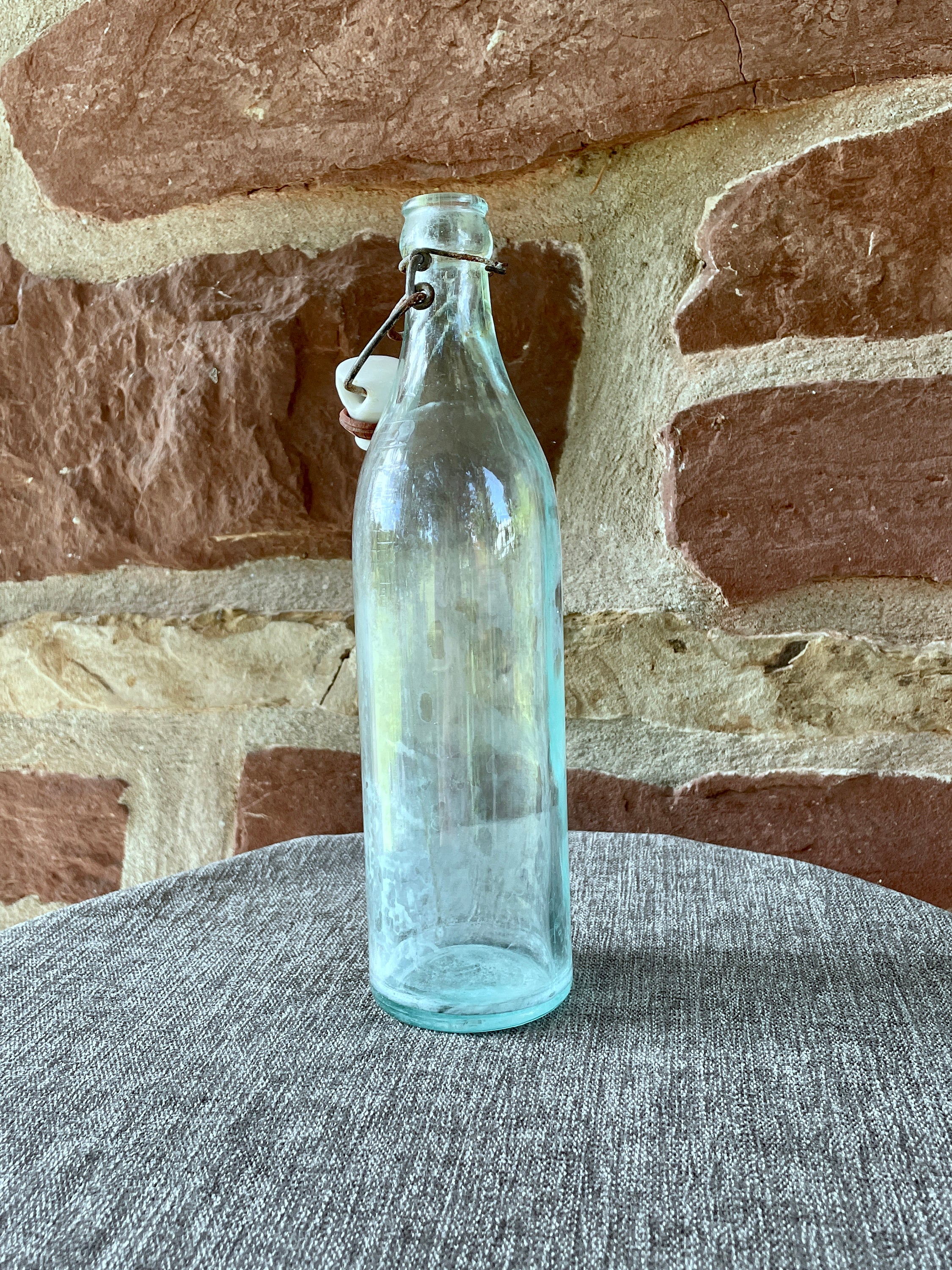 Flip Top Glass Bottle [1 Liter / 33 fl. oz.] [Pack of 4] Swing Top Brewing  Bottle with Stopper for Beverages, Oil, Vinegar, Kombucha, Beer, Water,  Soda, Kefir Airtight Lid & Leak Proof Cap Clear