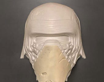 Réplique de casque Star Wars Kylo Ren accessoire
