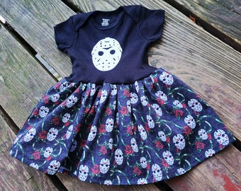 Jason mask Onsie babyklänning eller småbarns t-shirtklänning skräckfilm, Fredagen den 13:e, Halloween, läskiga säsongen