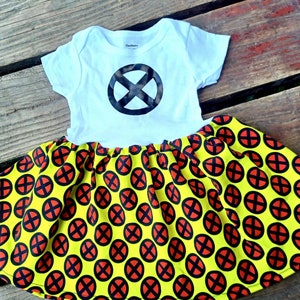 X inspiriert Onsie Baby Kleid oder Kleinkind Tshirt Kleid, Baby-Dusche-Geschenk, Babyausstattung, Geek, handgemachtes Kleid, Strampler, Männer, Comic, Mutant, Cartoon
