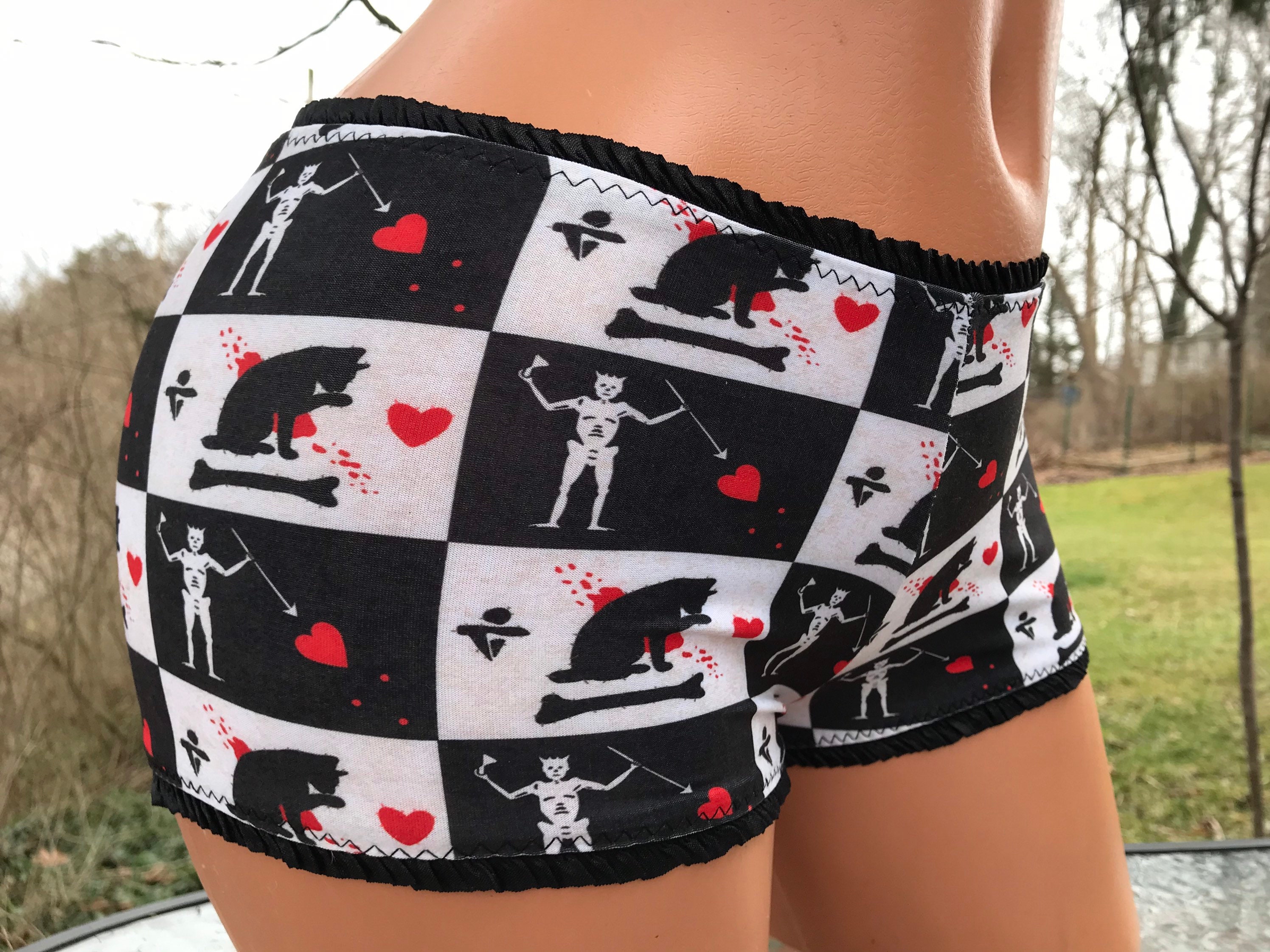 Black Pirate Girl Booty Shorts S - XL, sexy ladies underwear jolly roger  panties