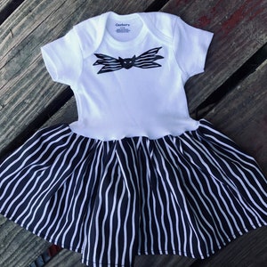 Sukienka dla niemowląt Jack Skellington Onesie lub sukienka dla malucha z nadrukiem Koszmar z filmu Halloween