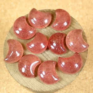 0.6in Strawberry Quartz Mini Crescent Moon - Smooth Polished Natural Stone Specimen - Collectible Mineral and Display Piece