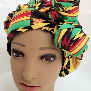 Met satijn gevoerde hoofddoek tulband: stijlvolle haarmuts