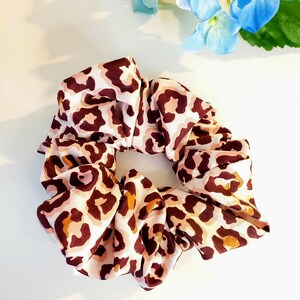 Scrunchie, Supersized Hair, XXL scrunchie, silk satin African Print,Extra Large Jumbo Scrunchie,Ankara, Kente,XL,trendy, oversize,cheetah