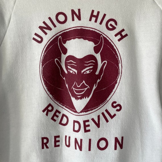 80s red devils sweatshirt - image 4