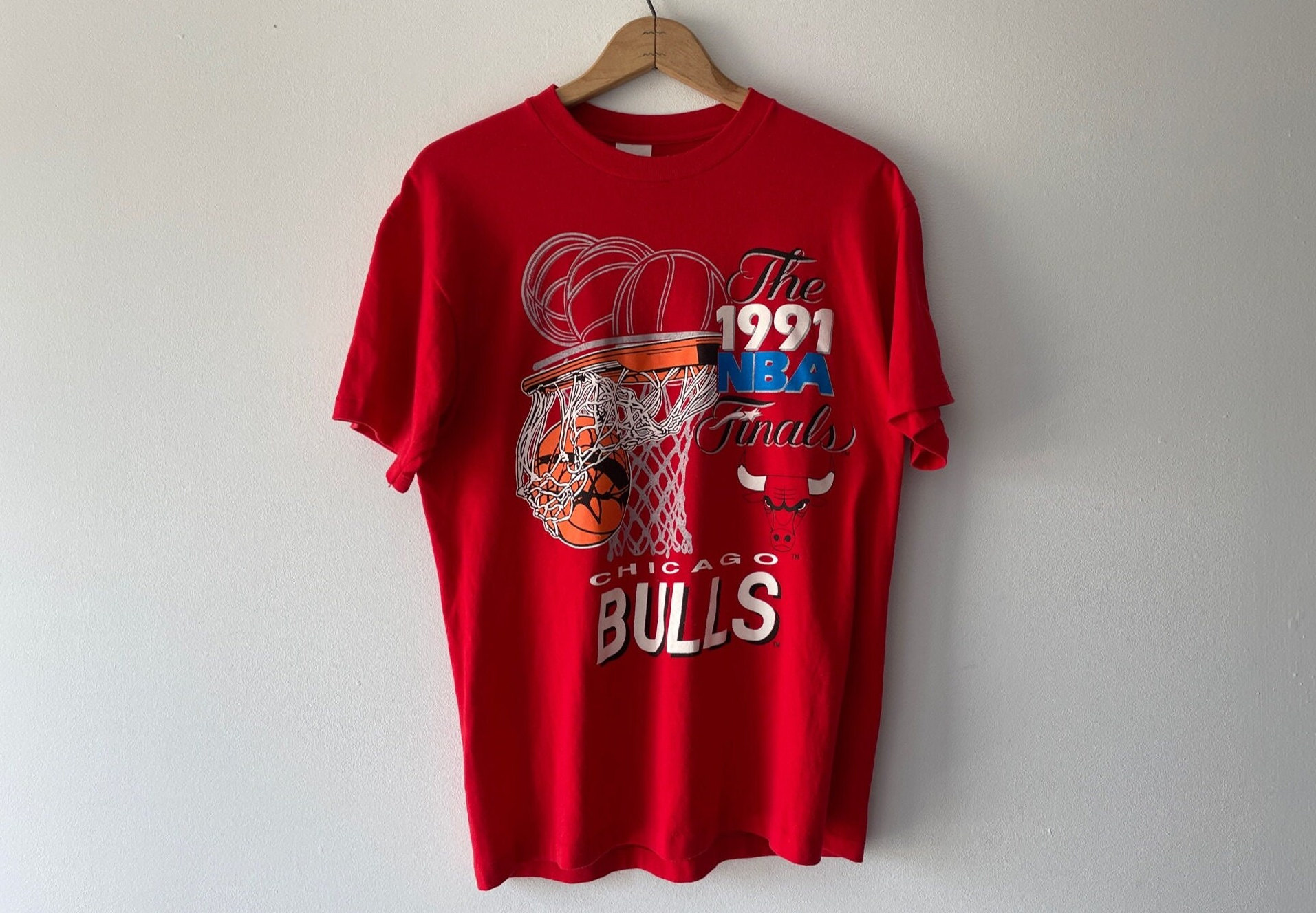 90年代シカゴブルズNBAファイナルTシャツ - Etsy 日本