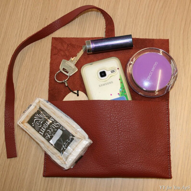 Dark Red Leather YY-pouch