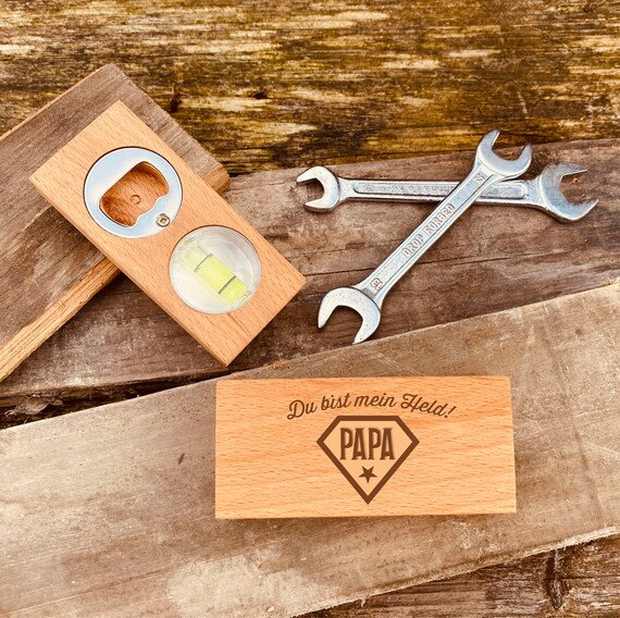 Flaschenöffner Aus Holz Mit Gravur | Geschenke Für Bierliebhaber | Personalisierter Flaschenöffner | Geschenk Zum Vatertag