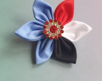 South Yemen fabric flower Pin badge brooch with rhinestones. South Yemeni flag