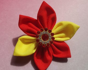 Spain fabric flower Pin badge brooch with rhinestones. Spanish flag
