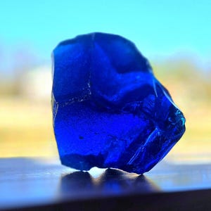 LARGE Deep Blue Slag Glass Boulder Raw Glass Glass Sculpture almost 9 lbs! SHIPS FREE! Weighs 4024 grams!