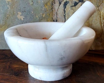 HUGE! White Marble Mortar and Pestle Kit with Free 8 oz Himalayan Salt and Recipes!