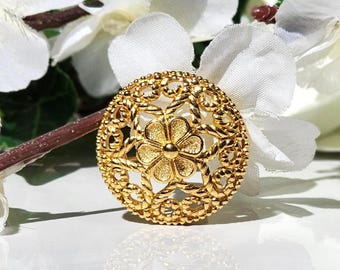 Vintage Christian Dior Brooch Gold Tone Twisted Braid Scroll Filigree Floral Design Pin Brooch Classic Vintage Dior Shield Style Brooch Pin