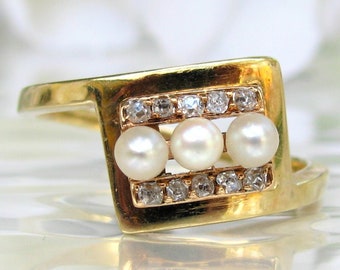 Art Deco Engagement Ring Pearl & Old Mine Cut Diamond Ring 18K Gold Antique Diamond Wedding Ring Bridal Jewelry June Birthstone Ring