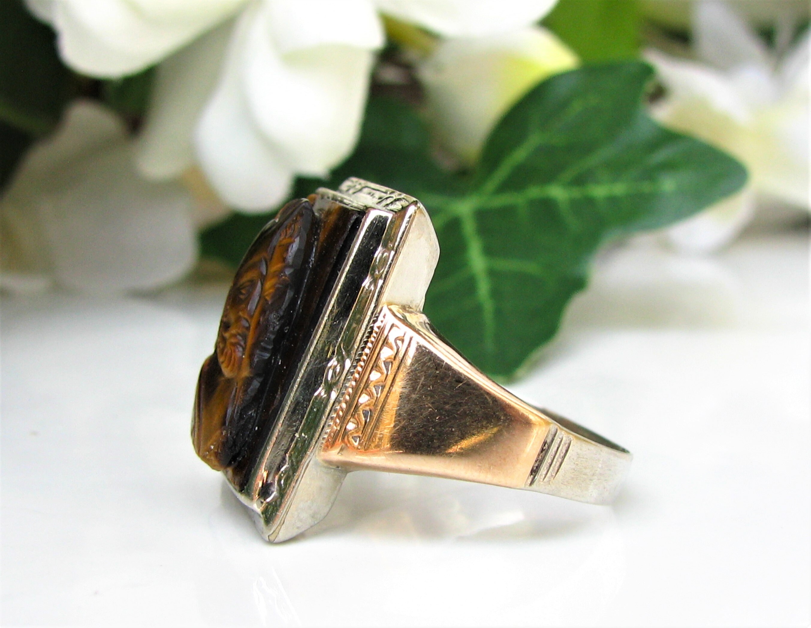 Vintage Cameo Ring Right Facing Carved Tiger's Eye Duo Cameo