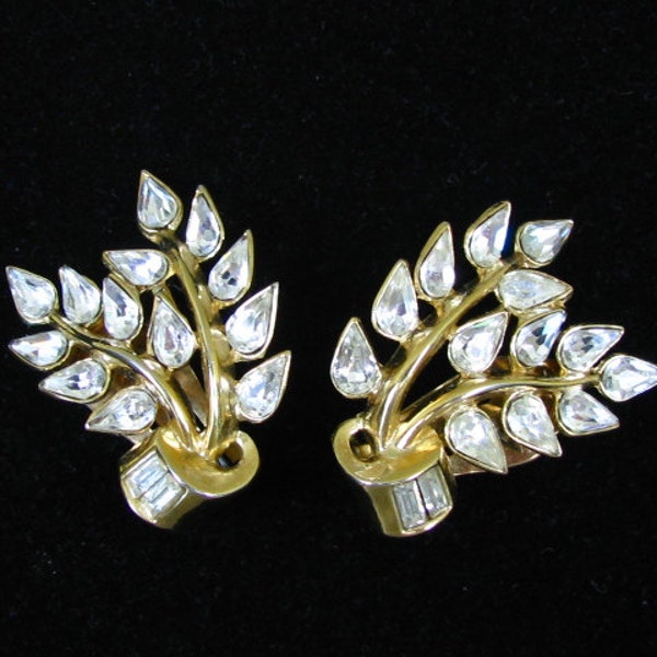 Vintage Crown Trifari Rhinestone Earrings Baguette Teardrop Earrings Floral Rhinestone Clip On Earrings Rhinestone Wedding Earrings!