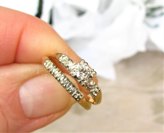 Petite wedding hotsell ring sets