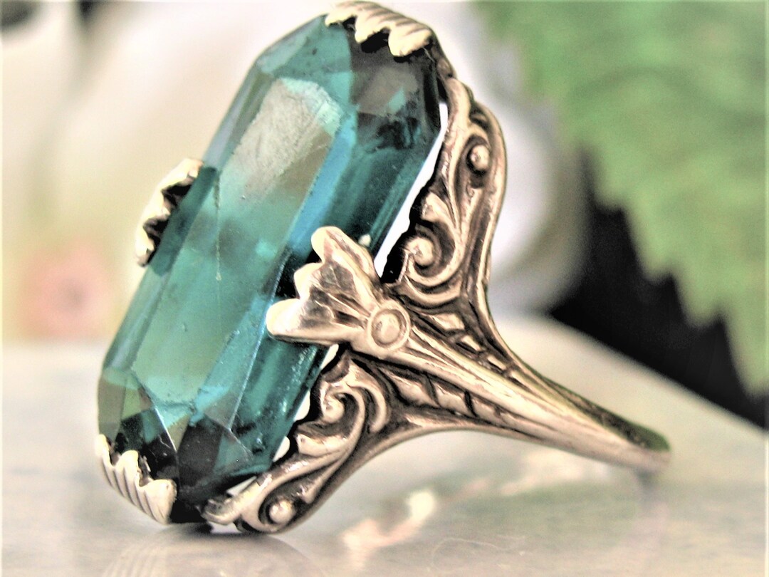 Vintage Alternative Engagement Ring Navette Style Green Glass Etsy