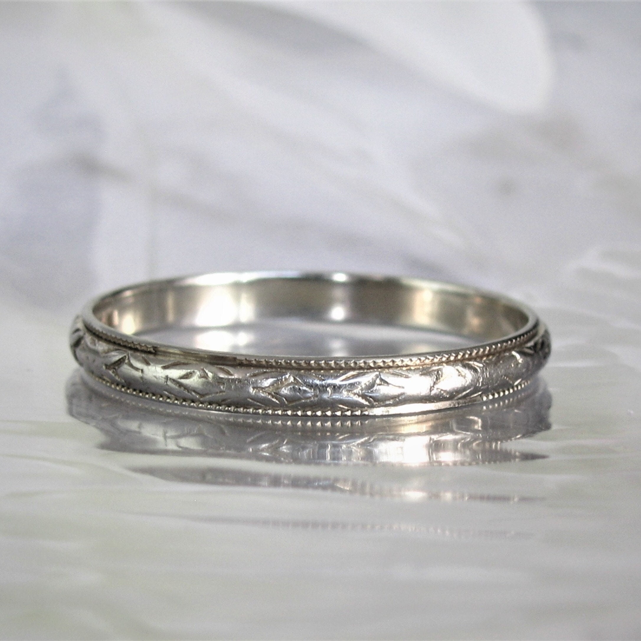 Art Deco Wedding Band J.R. Wood & Sons Textured Pattern Ring 18K